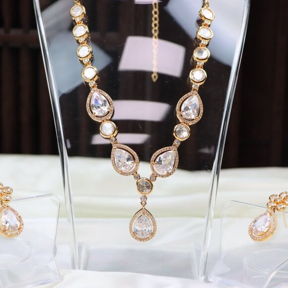 Elegant Teardrop Necklace & Earrings Set , JP29 - Picture 5 of 11